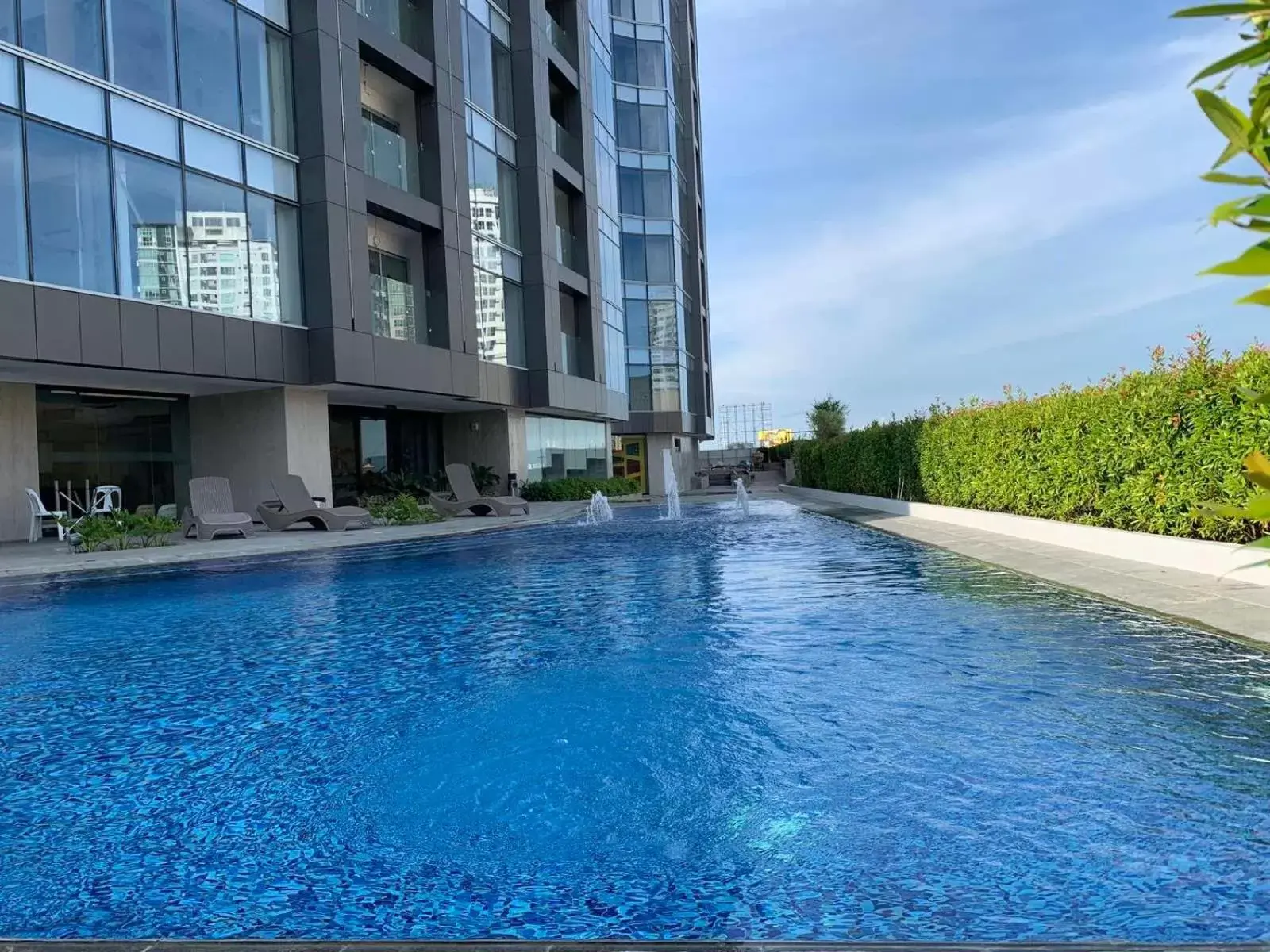 AEON SUITES Staycation